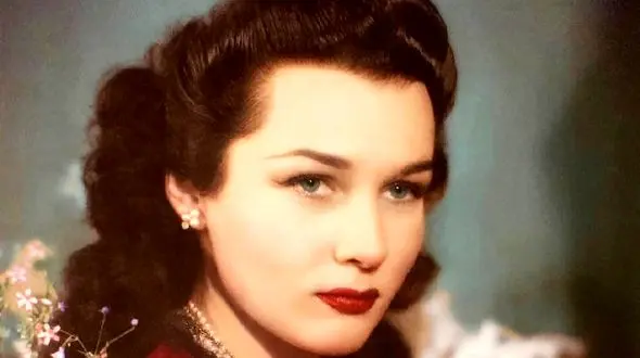 عکس؛ سفر در زمان؛ «شمس و غلامرضا پهلوی مهمان خانه فوزیه»؛ سال 1357