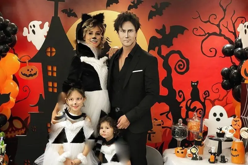 شاهرخ استخری