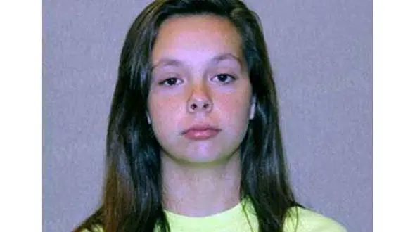 زایمان پنهانی دختر 14 ساله  / او قاتل شد + عکس