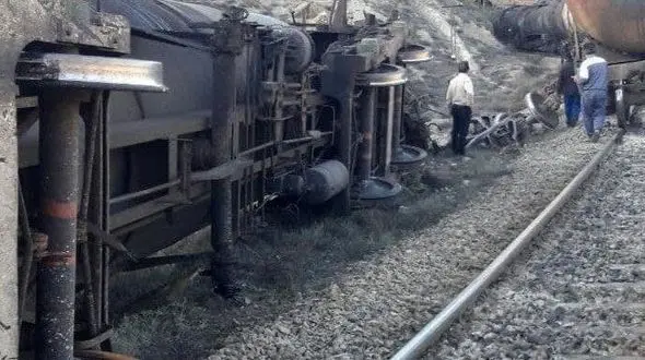 خروج قطار مسافربری از ریل در سوادکوه