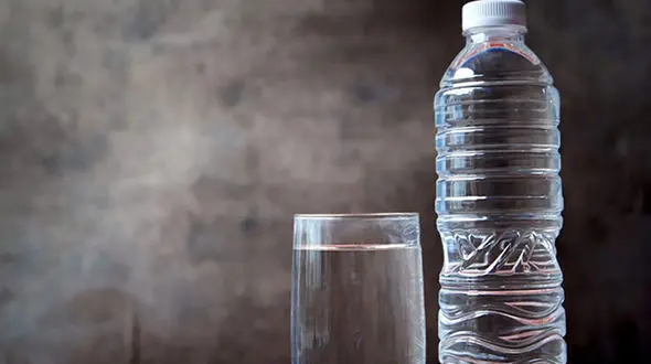 افزایش عجیب قیمت آب معدنی؛ یک لیتر آب معدنی چند برابر قیمت بنزین شد