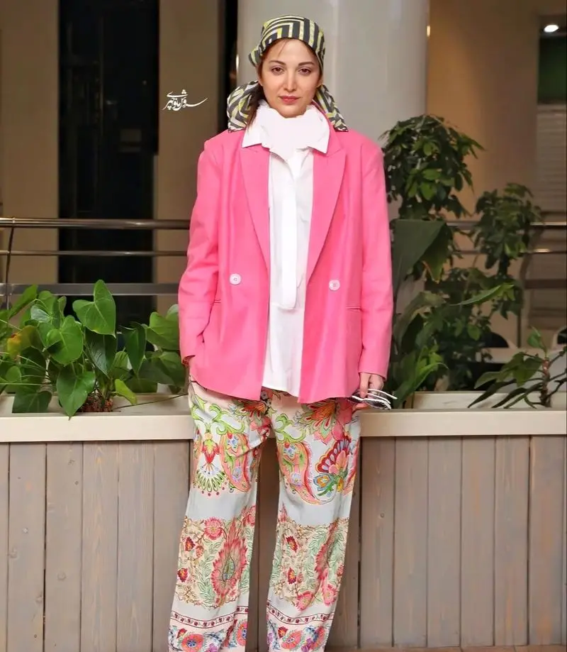 روشنک گرامی