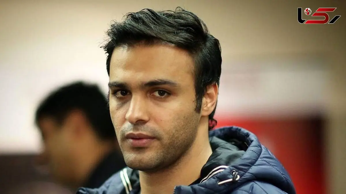 پرش خنده دار سامان صفاری از روی آب حوض در برنامه زنده/ عجب دل و جرئتی داره+فیلم