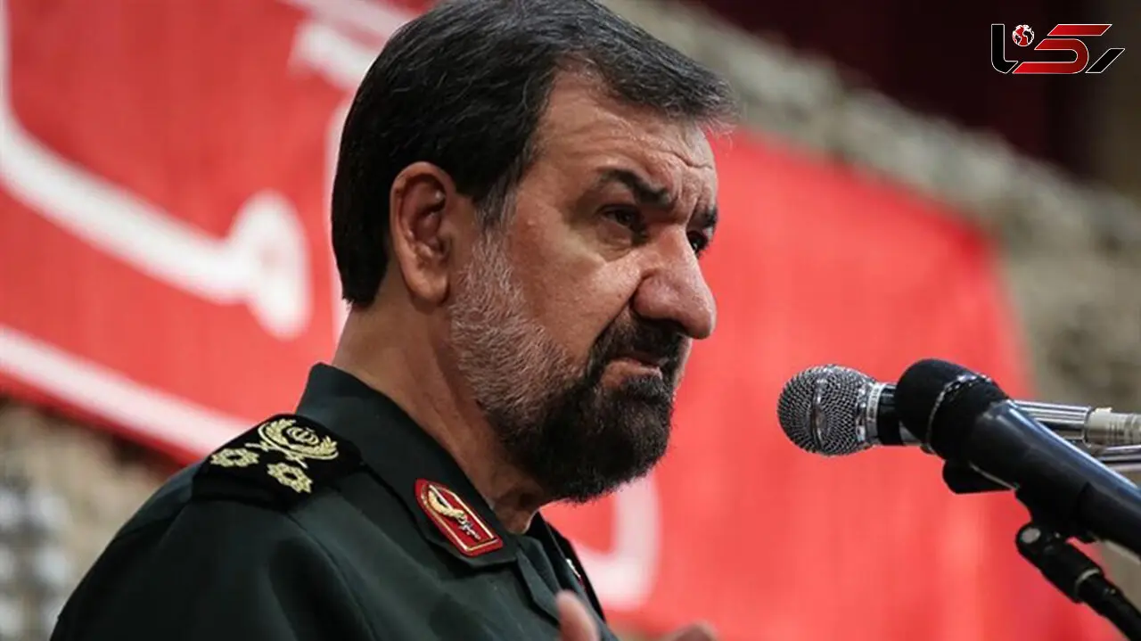 محسن رضایی: با انگشت‌های روی ماشه اوضاع را رصد می کنیم