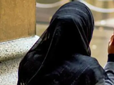 شراره : مادرم ایرانی و پدرم افغانستانی است .../ شوهرم خیانت کرد و من در شب یلدا ...