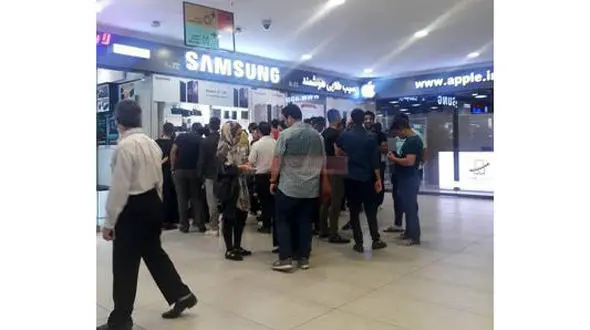 قیمت گوشی آیفون با دلار ۴۲۰۰تومانی/ چرا شرکت ها ارز دولتی می گیرند اما آزاد می فروشند ؟