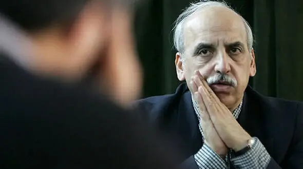 از رؤیای «اول منطقه» تا تهرانِ بی‌برق؛ پناه به نور شمع در سرزمینِ نفت و گاز و آفتاب / خاموشی ها نماد انحطاط حکمرانی و فروپاشی تدریجی است!
