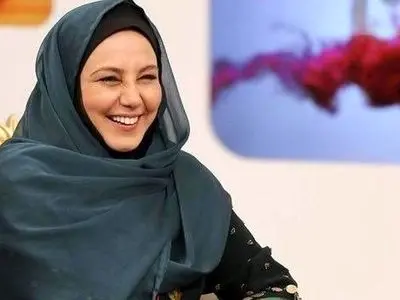 نگاهی به گوشواره جواهرنشان بهنوش بختیاری بازیگر طنز ایرانی +عکس