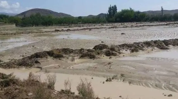 سیل در جنوب سیستان و بلوچستان ۳ مسیر را مسدود کرد