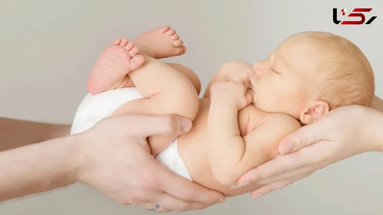 مادر کرونایی می‌تواند به نوزادش شیر بدهد؟