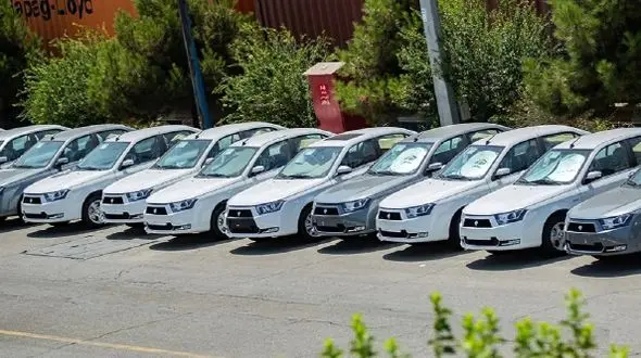 گرانی خودرو ادامه دارد/ شاسی‌بلند ملی 150 میلیون تومان بالاتر رفت! + جدول