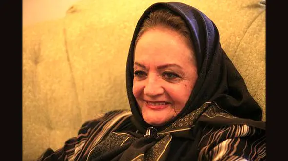 واکنش تند فرزند شهلا ریاحی از انتشار عکس مادرش در خانه سالمندان