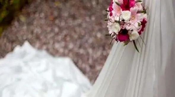 عروس خانم دو جنسه بود! / شیما از سر سفره عقد فراری شد!