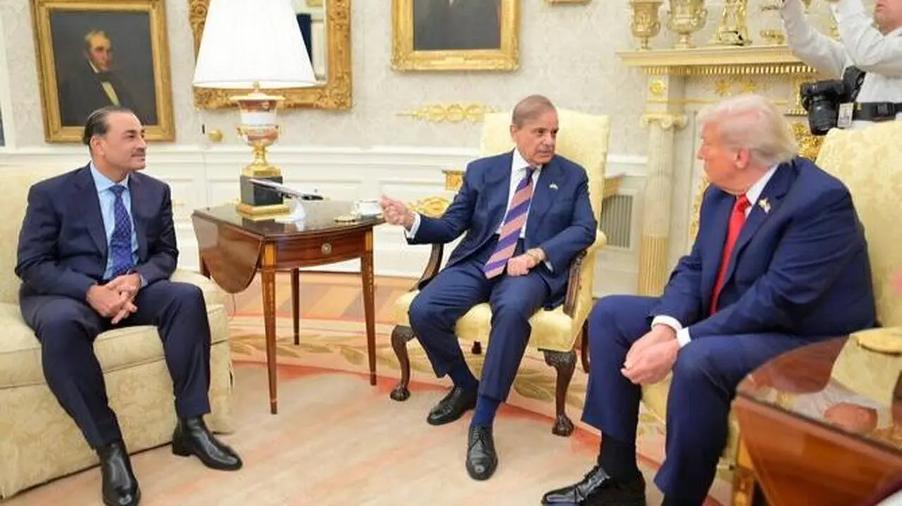 جزئیات گفتگوی عاصم منیر با ترامپ قبل از سفر به تهران