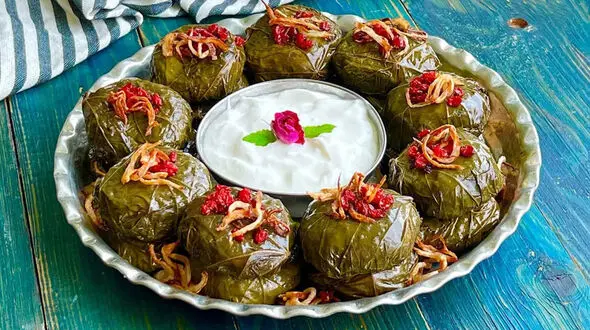 دلمه برگ مو چطوری درست میشه؟ + فیلم