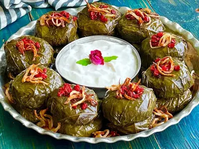 دلمه برگ مو چطوری درست میشه؟ + فیلم