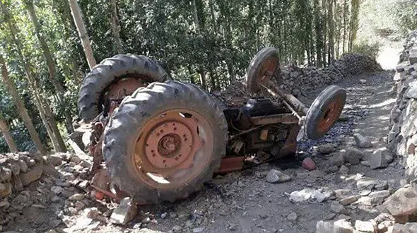 مرگ راننده تراکتور در آبدانان