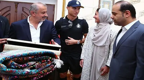 دختر مدیرعامل پرسپولیس دیگر مترجم نخواهد بود/ درویش: اتفاقا خیلی اصرار داشت به محیط مردانه نیاید