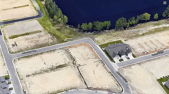 مرگ دختر 8ماهه که داخل ماشین رها شده بود از گرما + فیلم