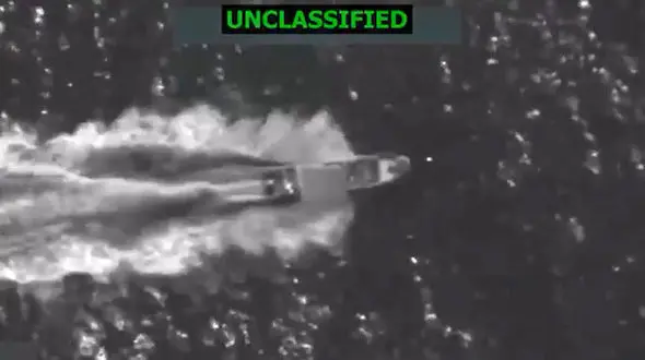 ایالات متحده یک قایق مظنون به قاچاق مواد مخدر در کارائیب را هدف قرار داد؛ سه نفر کشته شدند