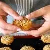 طرز تهیه کوکی گردو نارگیل بدون شکر