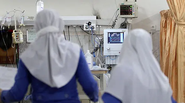 اولین کرونایی  ایران که با "اکمو" نجات یافت + فیلم