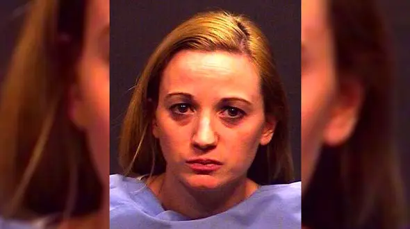 کباب شدن دختر 5 ساله در وان آب جوش توسط مادر روانی+عکس