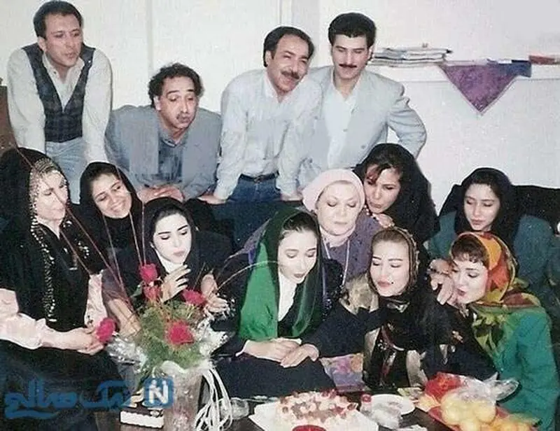 جشن تولد ۳۲ سالگی کتایون ریاحی در پشت‌صحنه «پدرسالار»