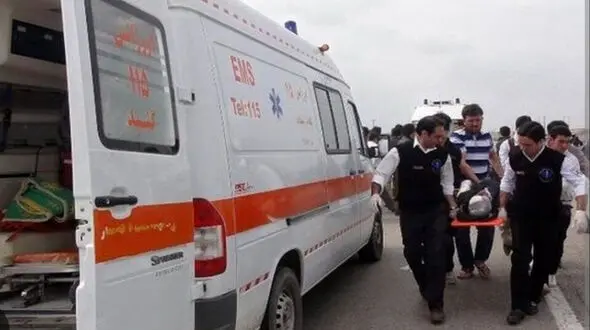 واژگونی خودرو در جاده مشهد به نیشابور ۶ نفر را روانه بیمارستان کرد