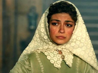 فیلم/ ستایش دهقان بازیگر شکارگاه : میگن من شبیه گوگوش ام / به خدا 17 سالمه سنم زیاد نیست ../بعد بازیگریم دوستام دو دسته شدن .../ واه مگه کیه ...