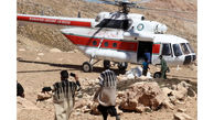 امدادرسانی هوایی هلال‌احمر خوزستان به ۶۵خانوار ساکن در مناطق صعب‌العبور