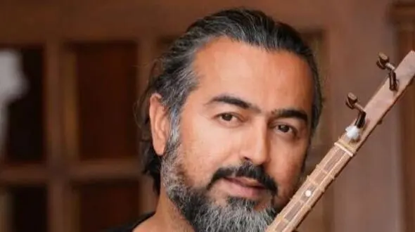 واکنش پرواز همای به توهم زدگی پهلوی‌چی ها : به کشته‌شدگان دی ماه و شهدای میناب گفتید تلفات هزینه راه آزادی، به سس‌ پاشی گفتید عملیات تروریستی، بی‌شرفان تاریخ قطعا شمایید!
