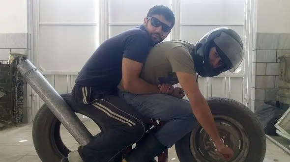 فیلم / خلاقیت حماسه ساز جوان ایرانی برای نصب فرمون موتور هوندا روی پراید صبا ید/ سایپا به شدت مطمئن