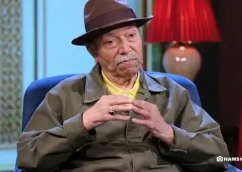 آقا بزرگ سینمای ایران: برای کار در خارج باید به حکومت بد و بیراه بگی!؛ آمریکا برایم کوچک و کار در آنجا...+ویدیو