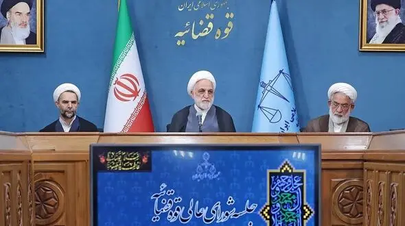 رئیس قوه قضاییه : دشمن با دروغ درصدد عملیات روانی وایجاد ناامنی در کشور است / برای خدمت‌رسانی به مردم و رفع مشکلاتشان باید جهاد کنیم