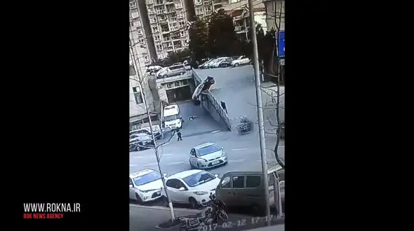 این مرد خوش شانس در 12 ثانیه 3 بار از مرگ گریخت + فیلم