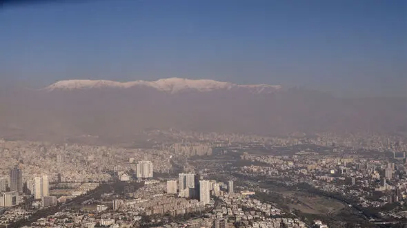 وضعیت قرمز آلودگی هوا در تهران/شاخص به ۱۶۳ رسید 