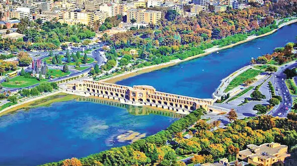 فیلم/ زاینده‌رود دوباره جان گرفت؛ بازگشت جریان آب به قلب اصفهان
