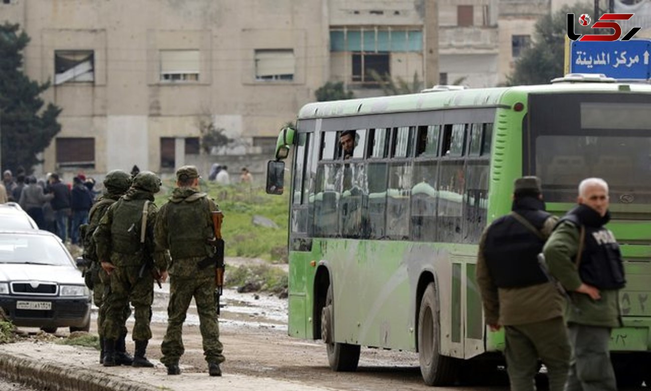 خروج اولین گروه از شورشیان از غوطه شرقی دمشق