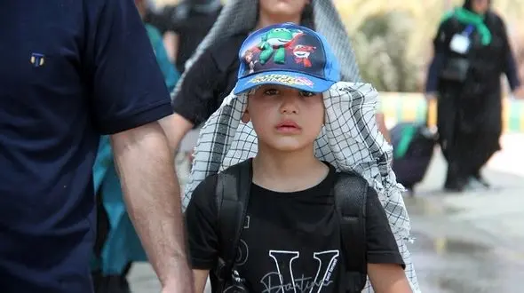 غوغای دهه نودی ها در مسیر کربلا / مرز خسروی با این کودکان جان گرفت