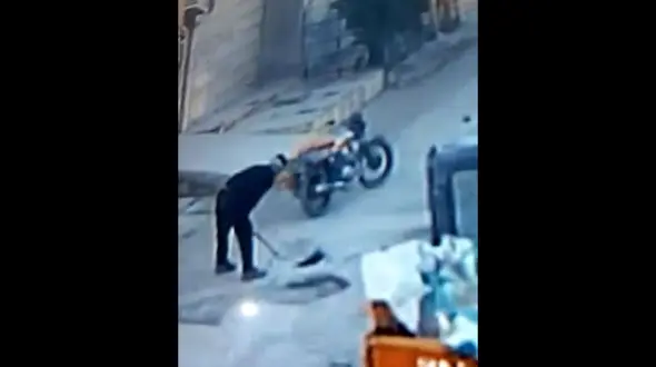 این مرد را در فیلم می شناسید؟! / او دزد خونسردی است! + فیلم و عکس