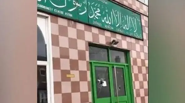 به آتش کشیدن 5 مسجد توسط افراد ناشناس +فیلم