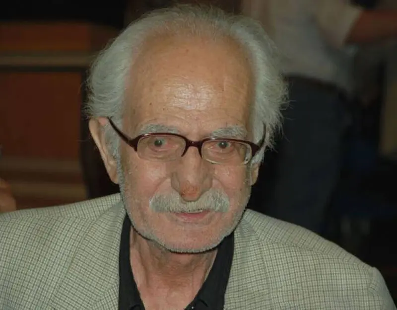 کیومرث ملک‌ مطیعی
