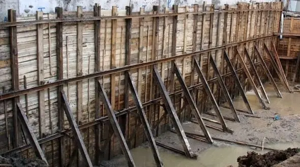 احتمال ریزش یک ساختمان در گلسار رشت بر اثر گودبرداری