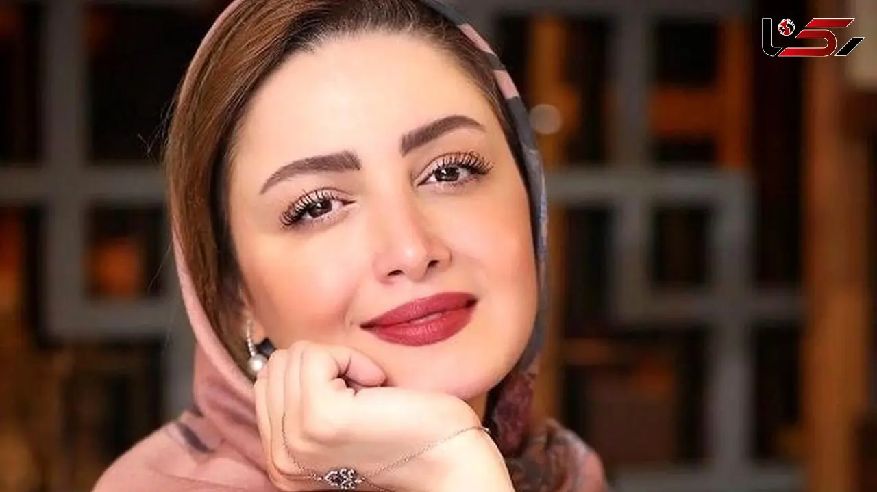 عکس ها / نگاهی به چیدمان و دکوراسیون خلاقانه خانه شیلا خداداد / از تابلوهای خاص تا مبلمان و شومینه عهد بوقی