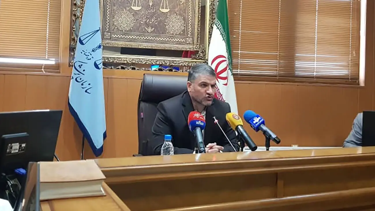 سال گذشته 3700 مرد مورد خشونت همسرشان قرار گرفتند / افزایش تمایل زنان به  تغییر جنسیت / اعلام علت مرگ آسیه پناهی تا 48 ساعت دیگر