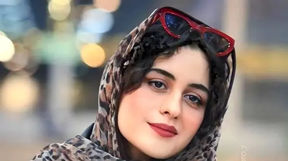 عکس های جدید فاطیما بهارمست؛ تمنا سریال “یزدان” با استایل خاص خارج از قاب تلویزیون / ایده ناب از ست کرمی بازیگر جوان