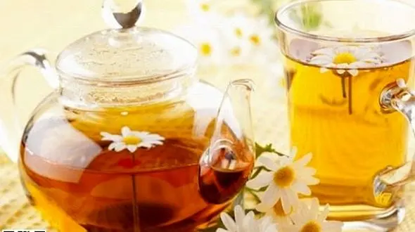 دمنوش‌های بهاری که بدن شما را از درون خانه‌تکانی می‌کنند