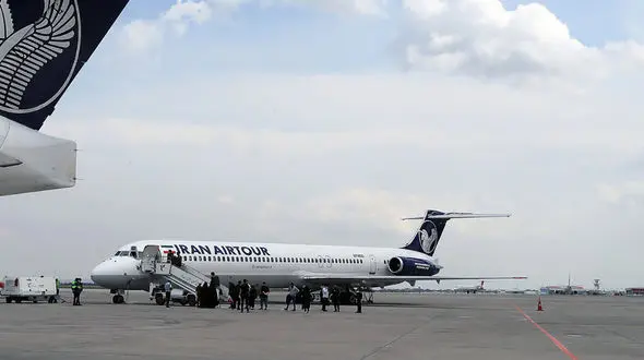 وحشت مسافران هواپیمای تهران قشم / فرود اضطراری در مهرآباد