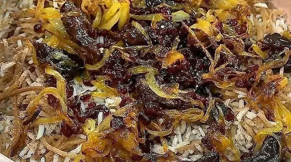 رشته پلو یک غذای متفاوت